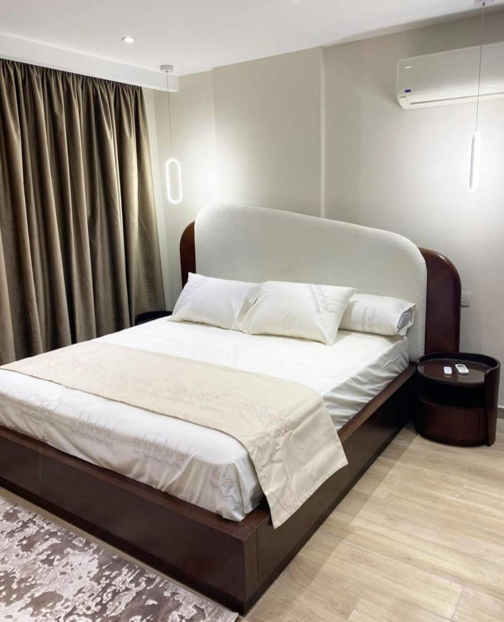 Hotel Z-A-R-A Park Goregaon West Мумбаи Экстерьер фото